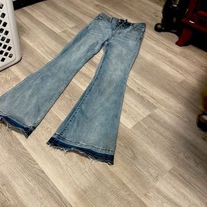 there a really good material 70% cotton 25% polyester 2% spandex never worn